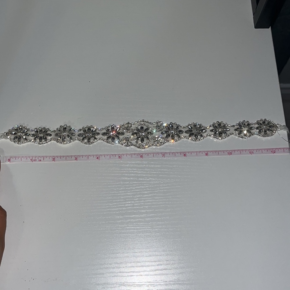 👰🏻‍♀️Latest Tulle Wedding Sash With Rhinestone - Picture 3 of 8